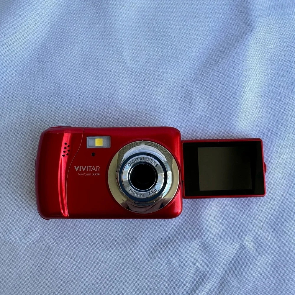 Vivitar XX14 20MP Camera RED WORKING